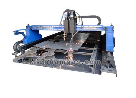 NẠP KHÍ CHO MÁY CẮT PLASMA
